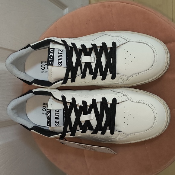 SCHUTZ ST-001 Leather Sneaker Size 9.5 NWT - Picture 4 of 10